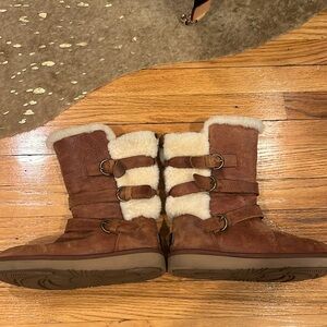 UGG Australia Size 7 Women’s chestnut fur boots